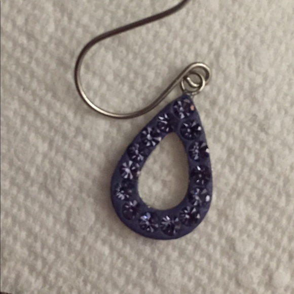 Periwinkle crystal 925 sterling silver dangle earrings - Picture 6 of 7